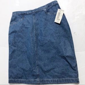 Vintage Blue jean pencil skirt average length medium stone  Size 12 Women NWT